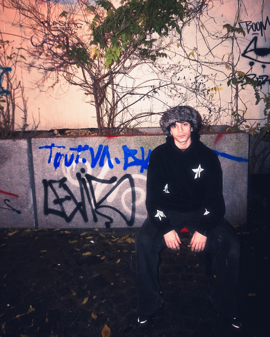 DREAM CHASER HOODIE